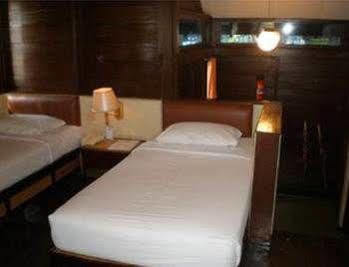 Pulau Ayer Resort And Cottages Jakarta Exterior foto