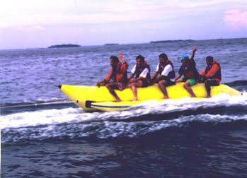 Pulau Ayer Resort And Cottages Jakarta Exterior foto
